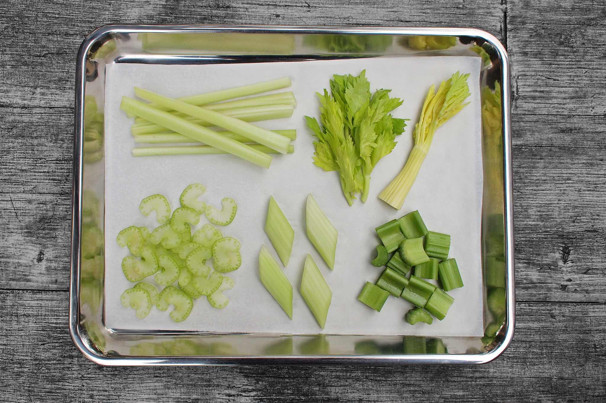 Jak se čistí řapíkatý celer?